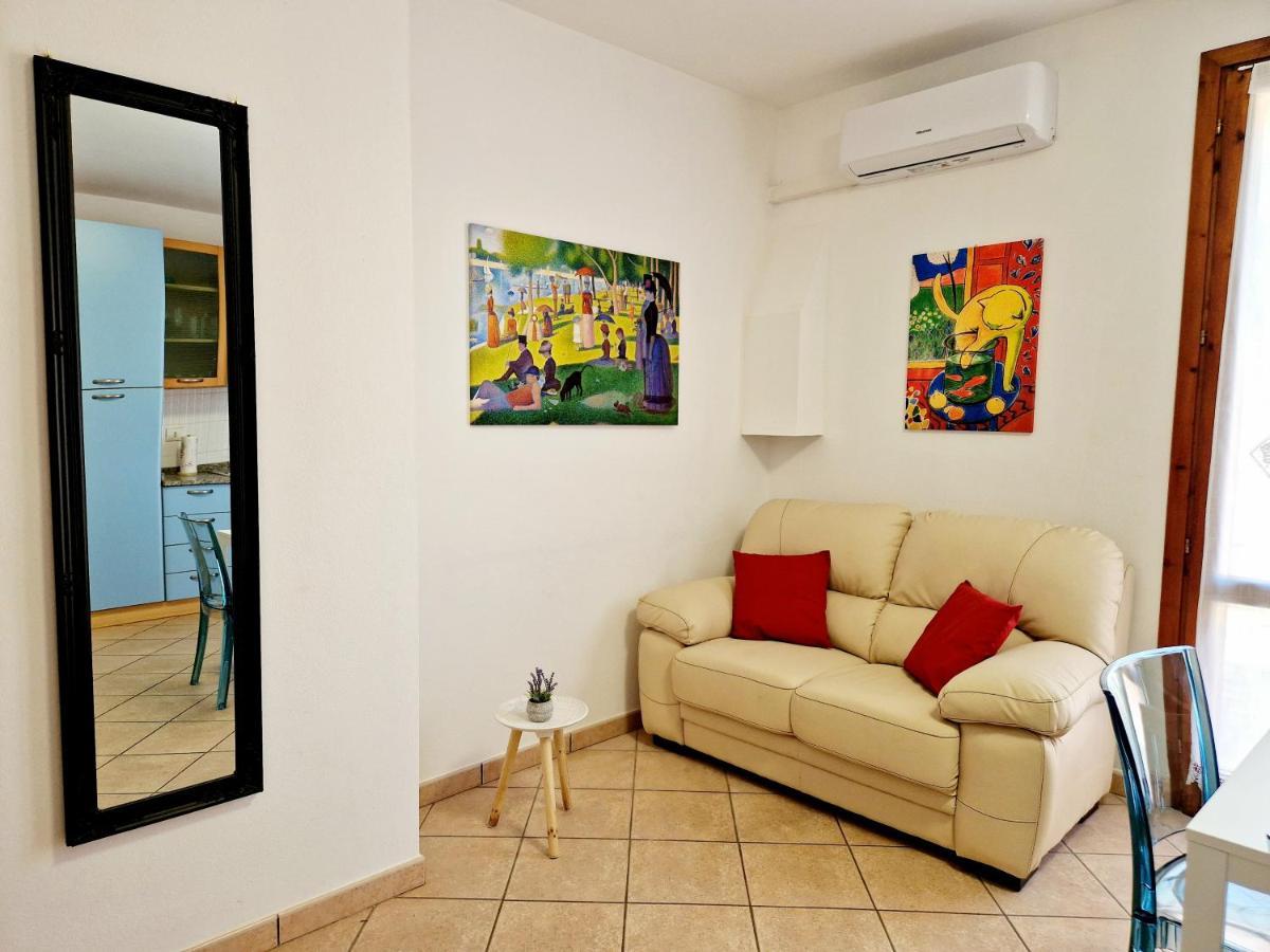 Dimora Rena Dorada - Apartment In Pula, Sardinia, Italy Exterior photo